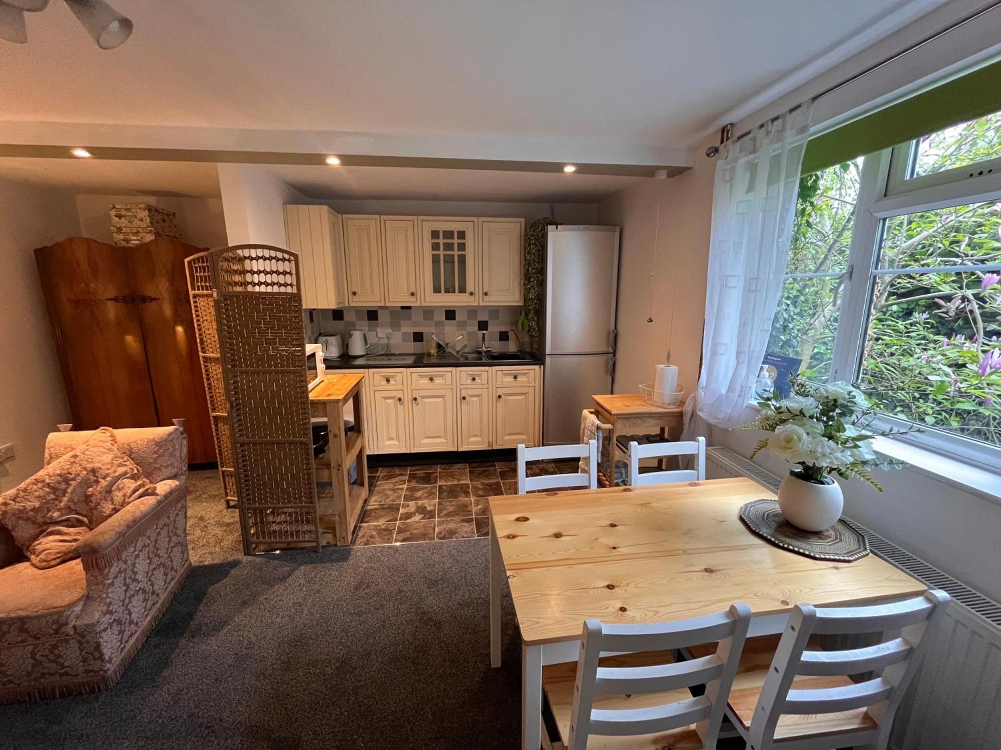 The Annexe - 10 Howards Croft Mile End Bagian luar foto
